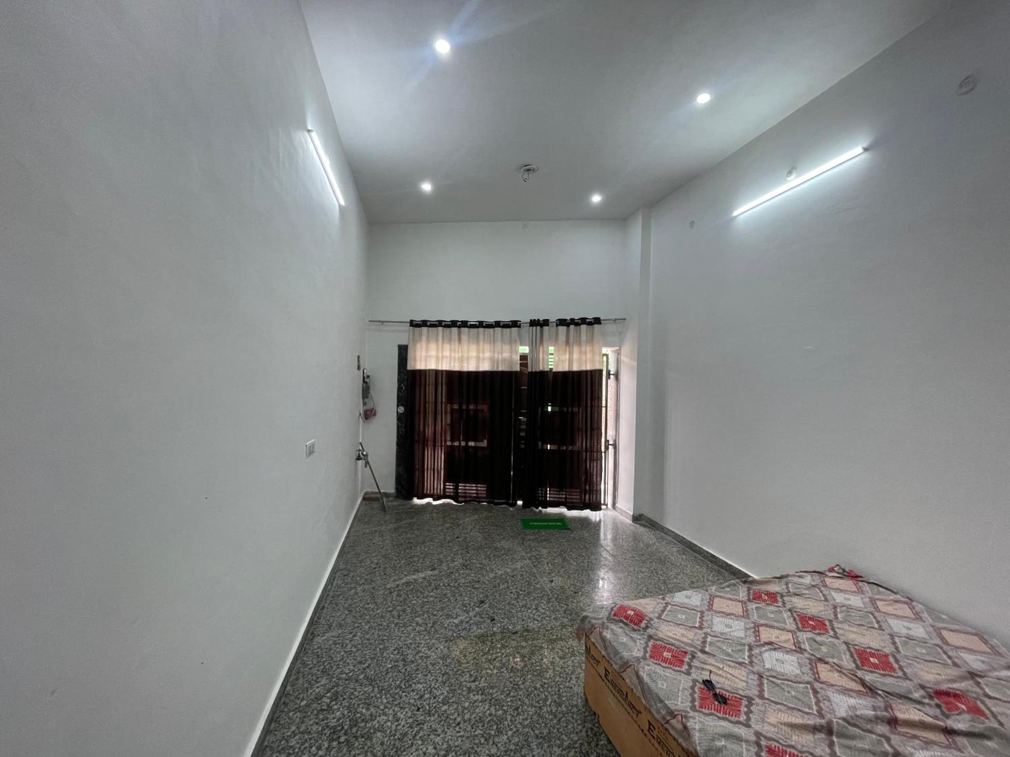 Rukmani Villas Group Of Rukmani Home Stay Mathura Luaran gambar